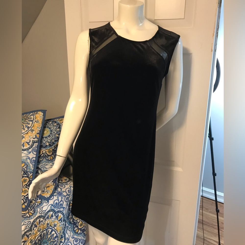Under Skies Black Velvet Cocktail Dress Size Large